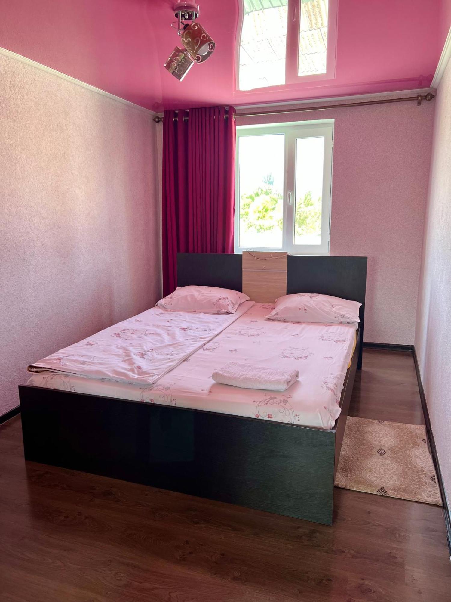 Malika Guest House Kochkor Eksteriør bilde